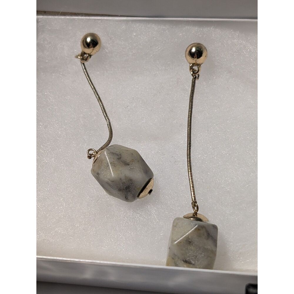 Showstopper Vintage Costume Earring Set - Picture 5 of 7